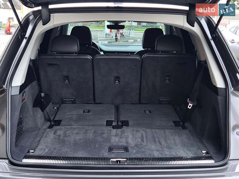 Внедорожник / Кроссовер Audi Q7 2019 в Виннице