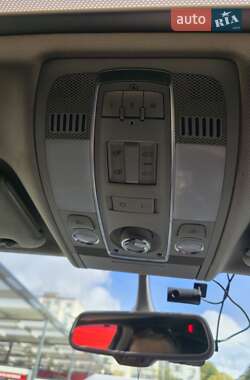 Внедорожник / Кроссовер Audi Q7 2014 в 