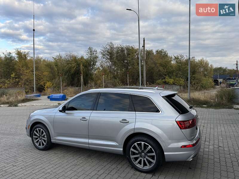 Позашляховик / Кросовер Audi Q7 2017 в Верхньодніпровську фото 7 Позашляховик / Кросовер Audi Q7 2017 в Верхньодніпровську