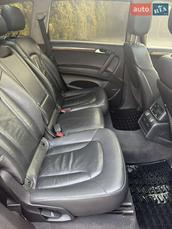 Позашляховик / Кросовер Audi Q7 2011 в Львові