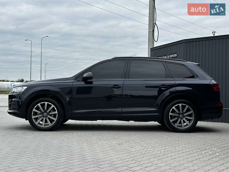 Позашляховик / Кросовер Audi Q7 2016 в Львові