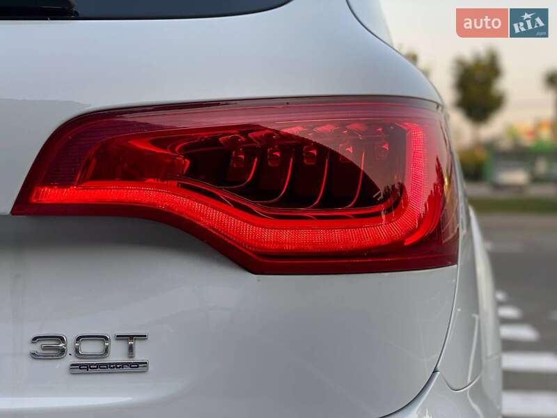 Позашляховик / Кросовер Audi Q7 2013 в Києві фото 16 Позашляховик / Кросовер Audi Q7 2013 в Києві