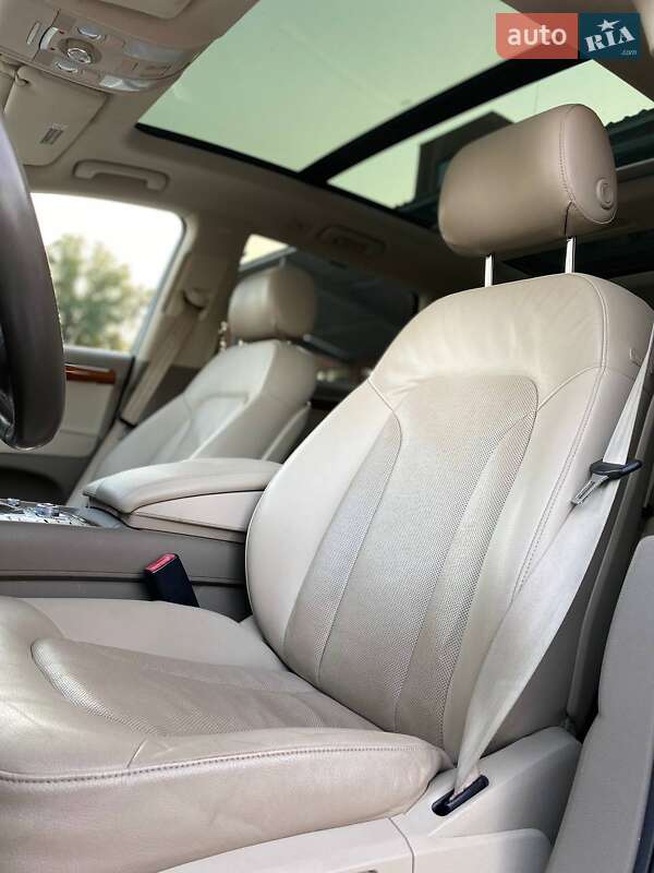 Позашляховик / Кросовер Audi Q7 2013 в Києві фото 44 Позашляховик / Кросовер Audi Q7 2013 в Києві