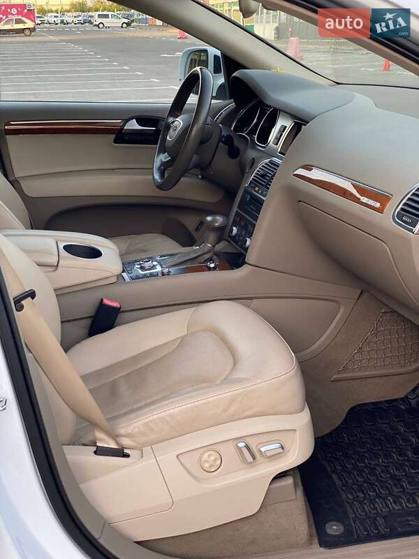 Позашляховик / Кросовер Audi Q7 2013 в Києві фото 66 Позашляховик / Кросовер Audi Q7 2013 в Києві