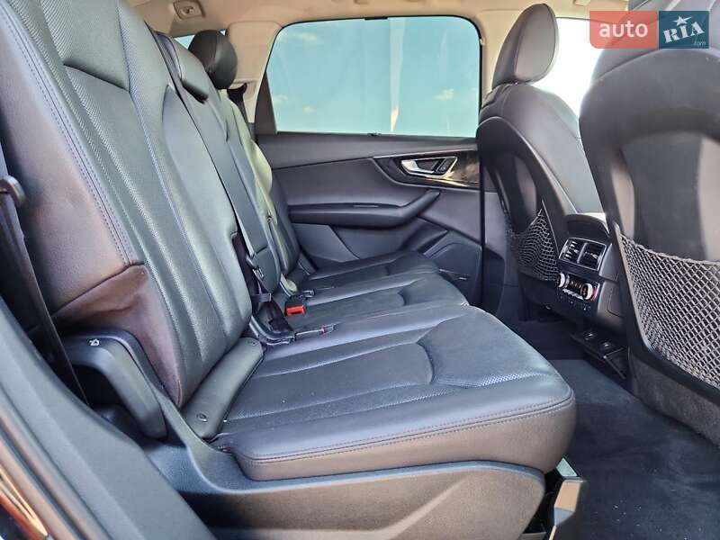 Внедорожник / Кроссовер Audi Q7 2015 в Полтаве фото 11 Внедорожник / Кроссовер Audi Q7 2015 в Полтаве