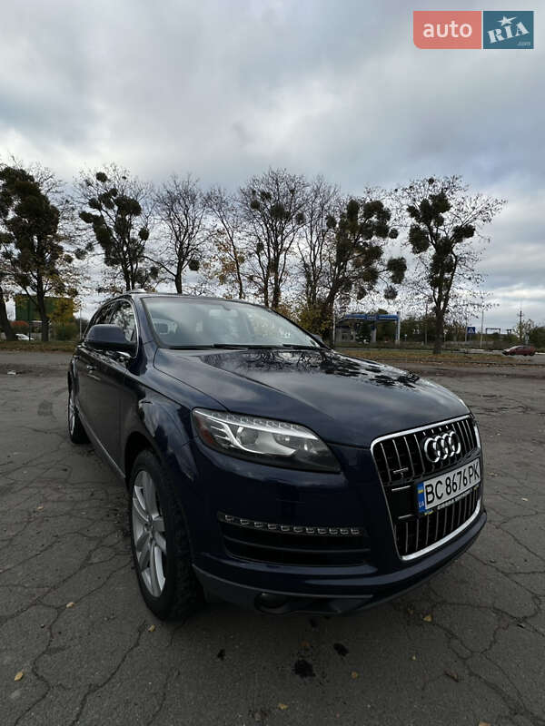 Внедорожник / Кроссовер Audi Q7 2013 в Ровно