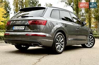 Внедорожник / Кроссовер Audi Q7 2019 в 