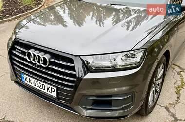 Внедорожник / Кроссовер Audi Q7 2019 в 