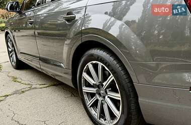 Внедорожник / Кроссовер Audi Q7 2019 в 