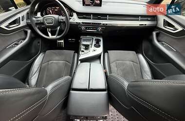 Внедорожник / Кроссовер Audi Q7 2019 в 