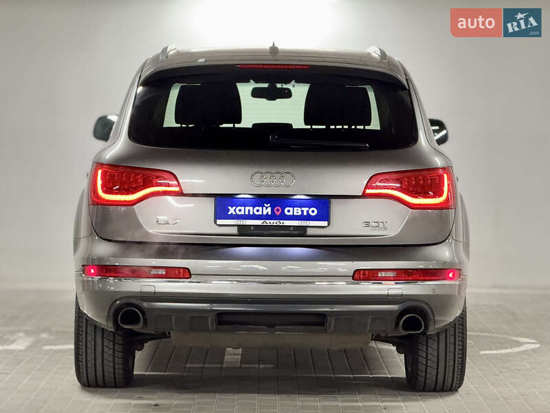 Позашляховик / Кросовер Audi Q7 2013 в Києві