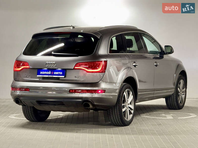 Позашляховик / Кросовер Audi Q7 2013 в Києві