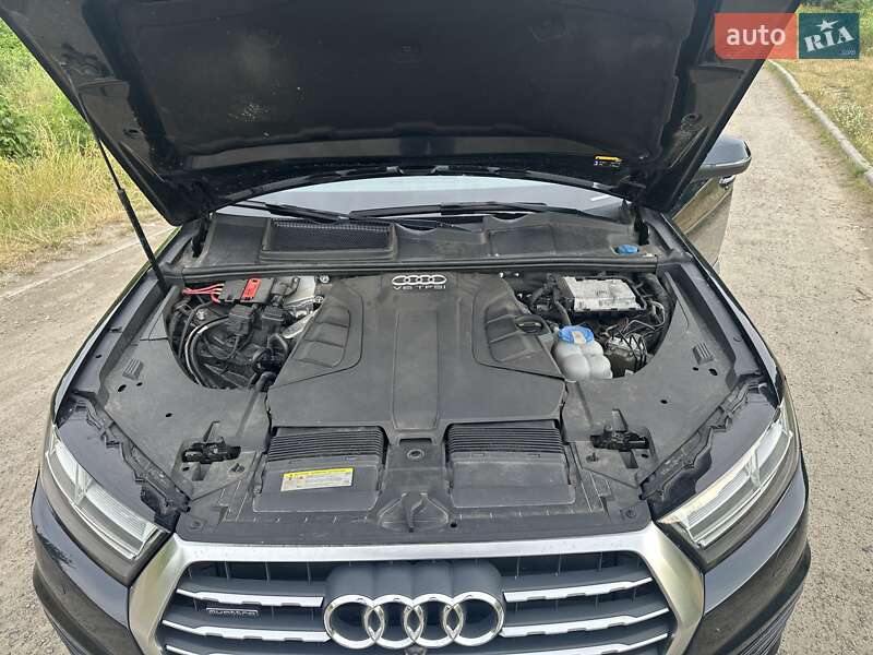 Позашляховик / Кросовер Audi Q7 2016 в Києві фото 15 Позашляховик / Кросовер Audi Q7 2016 в Києві