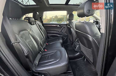 Позашляховик / Кросовер Audi Q7 2013 в  фото 24 Позашляховик / Кросовер Audi Q7 2013 в
