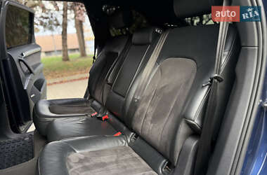 Позашляховик / Кросовер Audi Q7 2012 в 