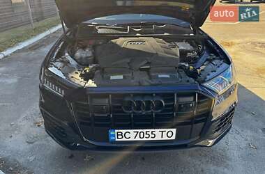 Внедорожник / Кроссовер Audi Q7 2021 в 