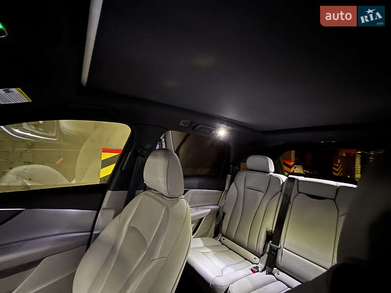 Внедорожник / Кроссовер Audi Q7 2021 в Львове