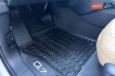 Внедорожник / Кроссовер Audi Q7 2021 в 