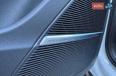 Внедорожник / Кроссовер Audi Q7 2021 в 