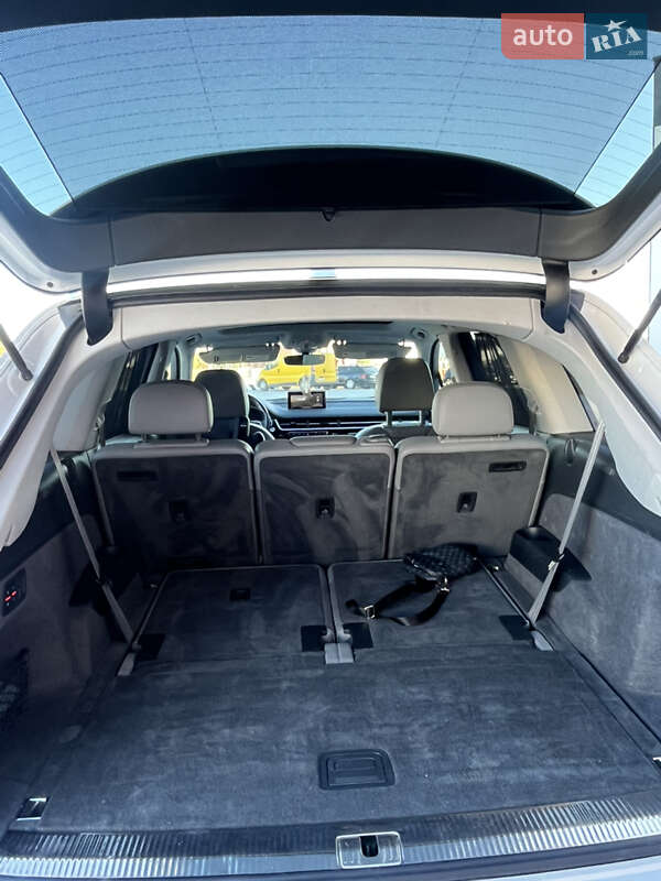 Позашляховик / Кросовер Audi Q7 2016 в Львові фото 25 Позашляховик / Кросовер Audi Q7 2016 в Львові