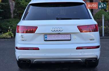 Позашляховик / Кросовер Audi Q7 2016 в  фото 7 Позашляховик / Кросовер Audi Q7 2016 в