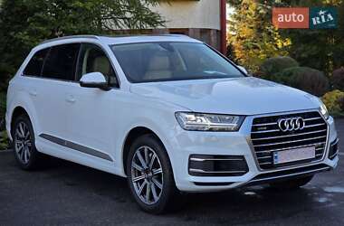 Позашляховик / Кросовер Audi Q7 2016 в  фото 15 Позашляховик / Кросовер Audi Q7 2016 в