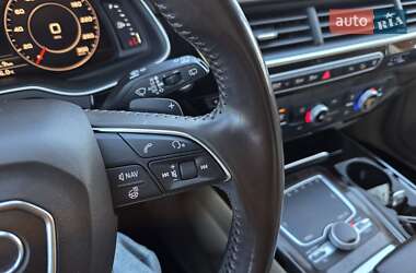 Позашляховик / Кросовер Audi Q7 2016 в  фото 29 Позашляховик / Кросовер Audi Q7 2016 в
