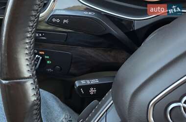 Позашляховик / Кросовер Audi Q7 2016 в  фото 42 Позашляховик / Кросовер Audi Q7 2016 в