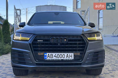 Позашляховик / Кросовер Audi Q7 2015 в  фото 4 Позашляховик / Кросовер Audi Q7 2015 в