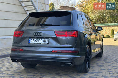 Позашляховик / Кросовер Audi Q7 2015 в  фото 14 Позашляховик / Кросовер Audi Q7 2015 в