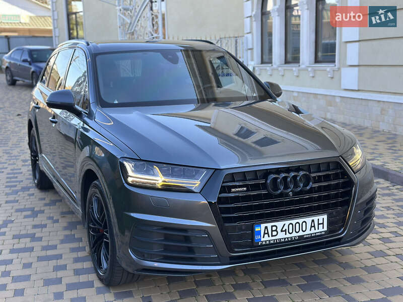 Внедорожник / Кроссовер Audi Q7 2015 в Могилев-Подольске