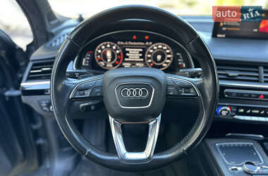 Позашляховик / Кросовер Audi Q7 2015 в  фото 27 Позашляховик / Кросовер Audi Q7 2015 в