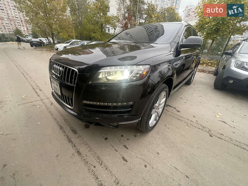 Внедорожник / Кроссовер Audi Q7 2014 в Киеве