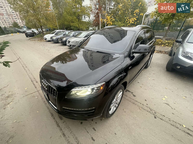 Внедорожник / Кроссовер Audi Q7 2014 в Киеве