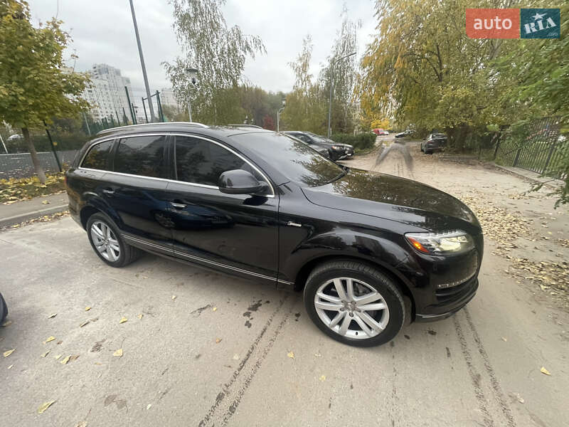 Внедорожник / Кроссовер Audi Q7 2014 в Киеве