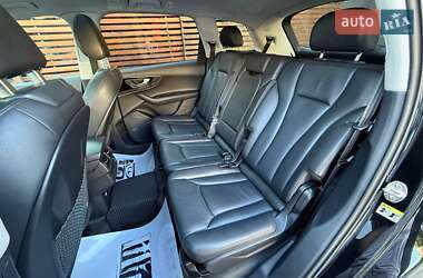 Внедорожник / Кроссовер Audi Q7 2019 в 