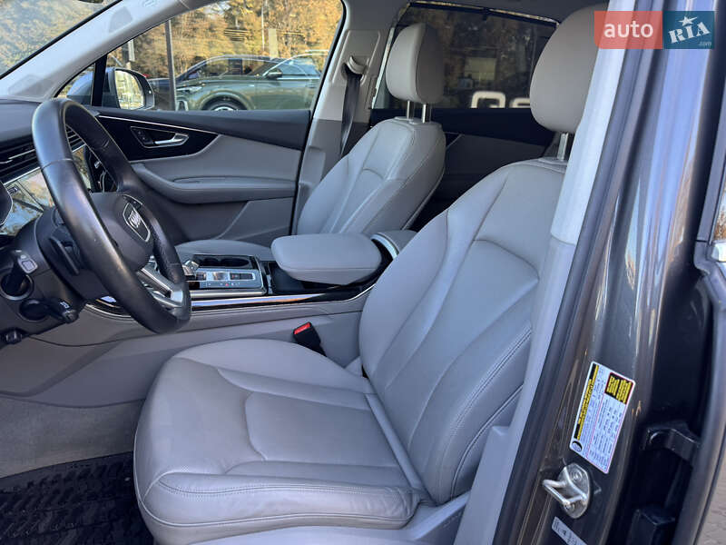 Внедорожник / Кроссовер Audi Q7 2021 в Львове