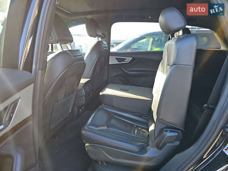Позашляховик / Кросовер Audi Q7 2018 в Львові