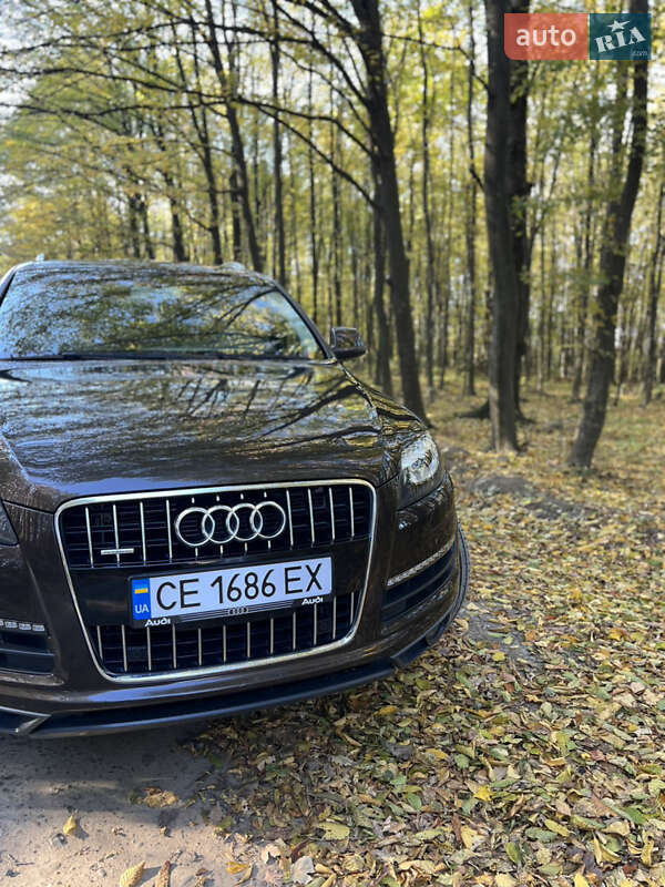 Внедорожник / Кроссовер Audi Q7 2014 в Черновцах