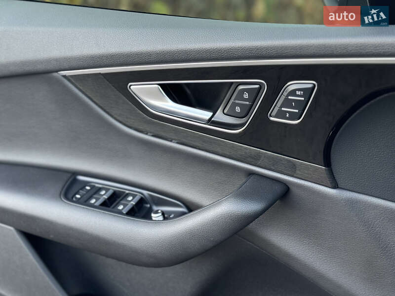 Внедорожник / Кроссовер Audi Q7 2017 в Дубно фото 37 Внедорожник / Кроссовер Audi Q7 2017 в Дубно