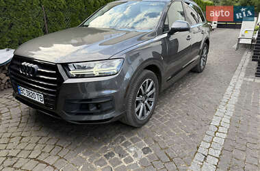 Позашляховик / Кросовер Audi Q7 2019 в 