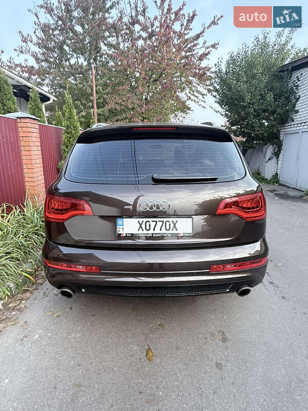 Внедорожник / Кроссовер Audi Q7 2012 в Киеве