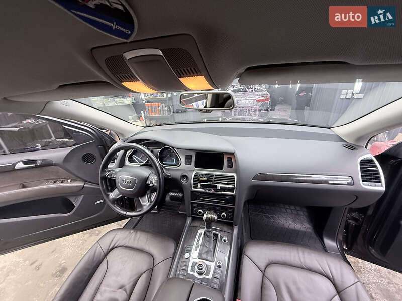 Внедорожник / Кроссовер Audi Q7 2012 в Киеве