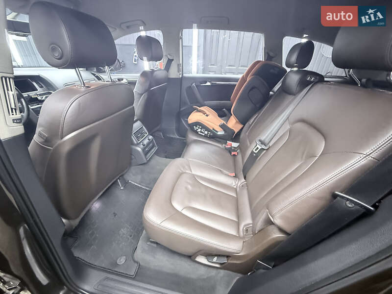 Внедорожник / Кроссовер Audi Q7 2012 в Киеве