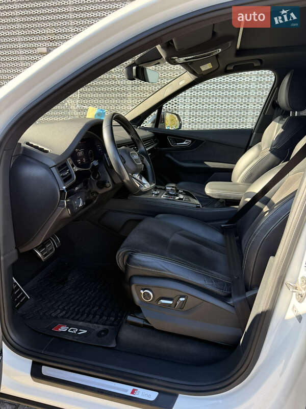 Позашляховик / Кросовер Audi Q7 2017 в Львові фото 13 Позашляховик / Кросовер Audi Q7 2017 в Львові
