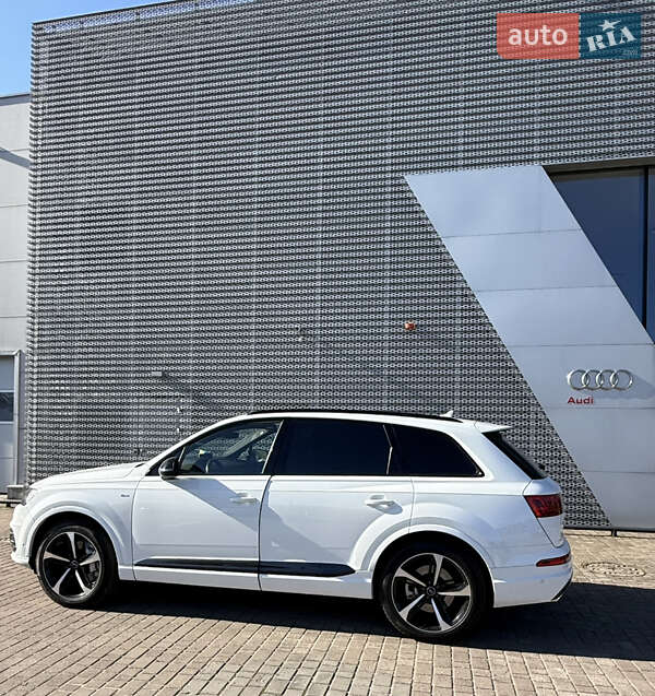 Позашляховик / Кросовер Audi Q7 2017 в Львові фото 7 Позашляховик / Кросовер Audi Q7 2017 в Львові