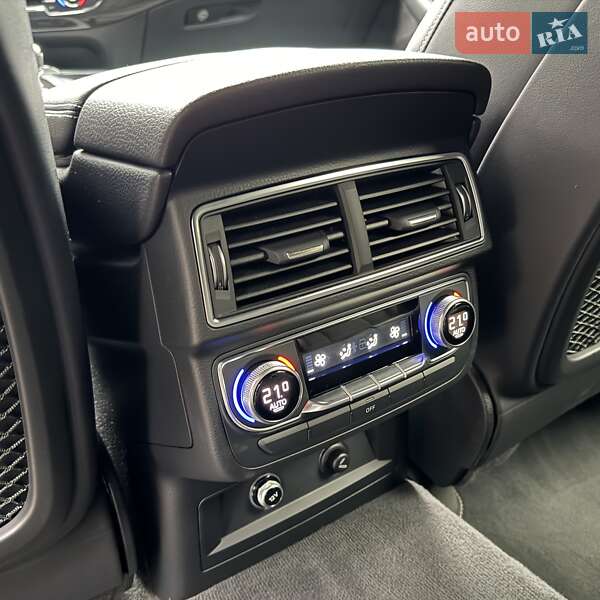 Позашляховик / Кросовер Audi Q7 2018 в Києві