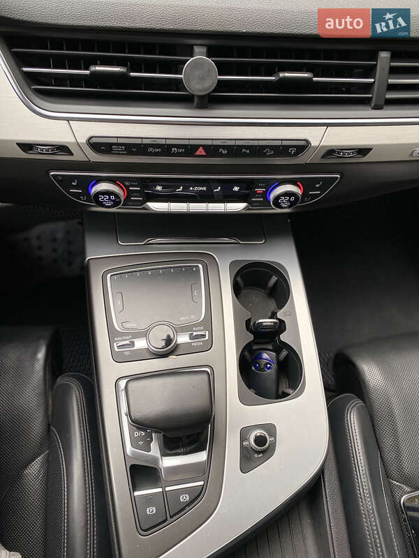 Внедорожник / Кроссовер Audi Q7 2016 в Овруче фото 29 Внедорожник / Кроссовер Audi Q7 2016 в Овруче