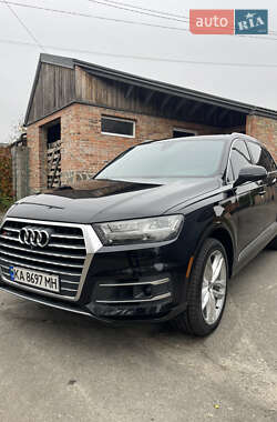 Позашляховик / Кросовер Audi Q7 2016 в Києві