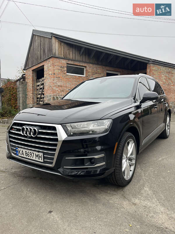 Внедорожник / Кроссовер Audi Q7 2016 в Киеве